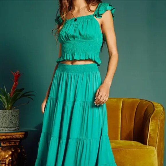 Crop Top and Maxi Skirt Set - Picture 2 of 14